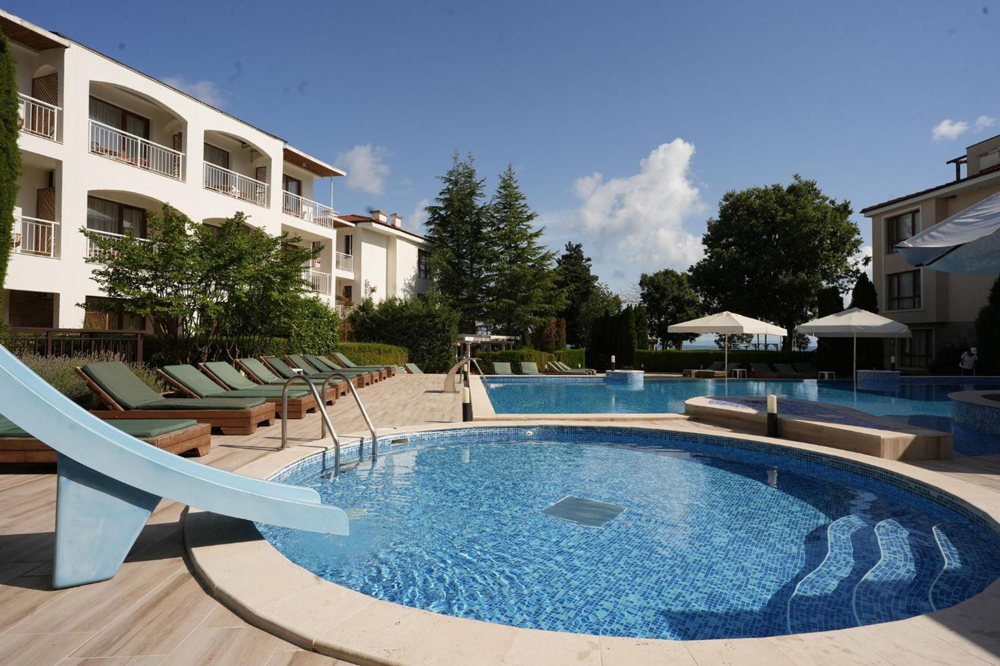 סוזופול Paradise Bay Hotel מראה חיצוני תמונה