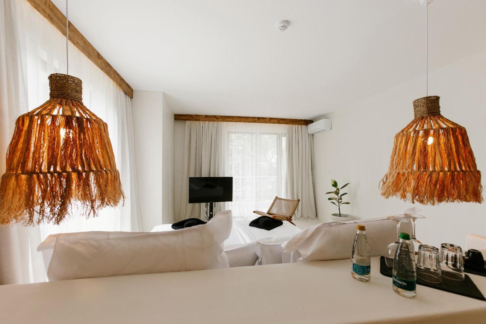 סוזופול Paradise Bay Hotel מראה חיצוני תמונה